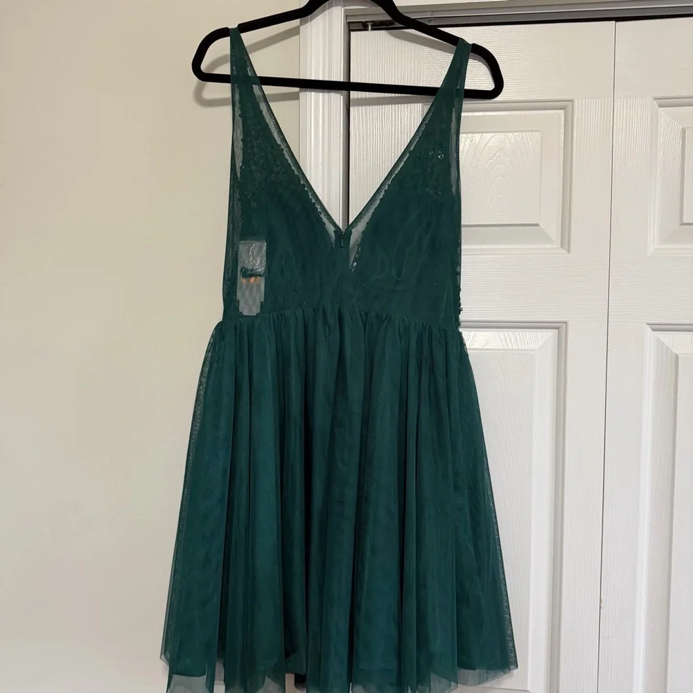 GB Emerald Green Beaded Sequined V Neck Tank Formal Dress Size 13, NWT - Picture 5 of 12